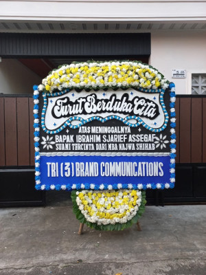 Papan Bunga Duka di Kasiruta Barat